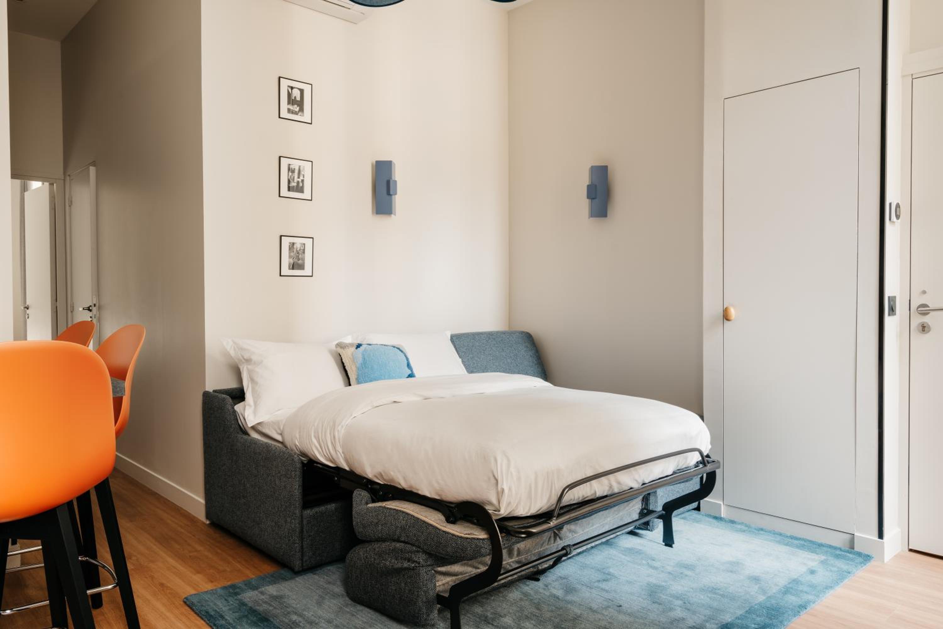 2 Bedrooms, Apartment, 1 Queen and 1 Double Bed, Sofa