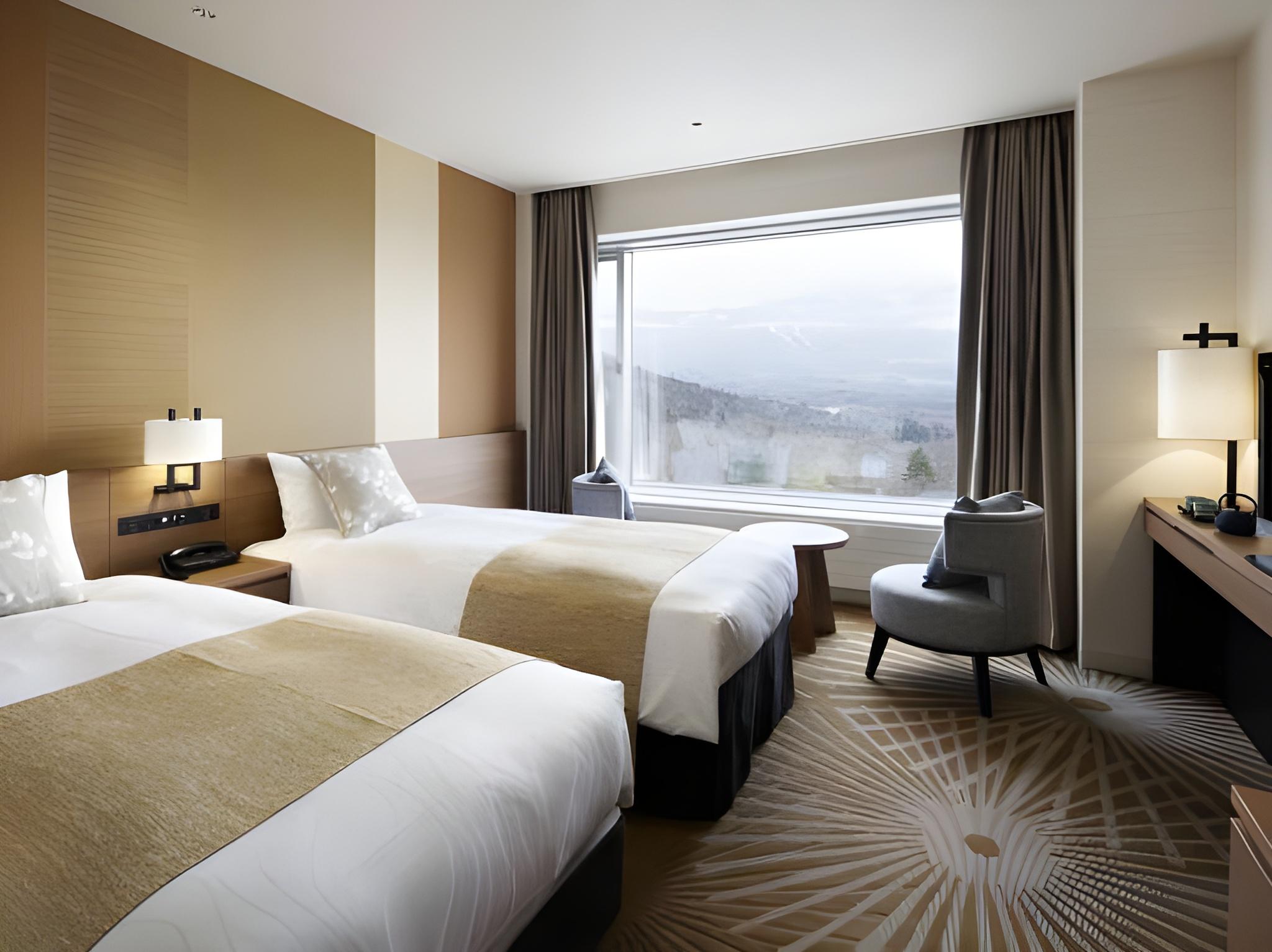 Superior, Twin Beds, Mountain or Slope View