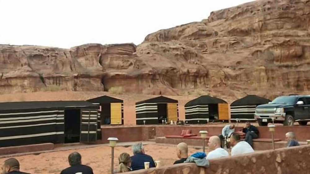 Desert Lovers Camp 44/48