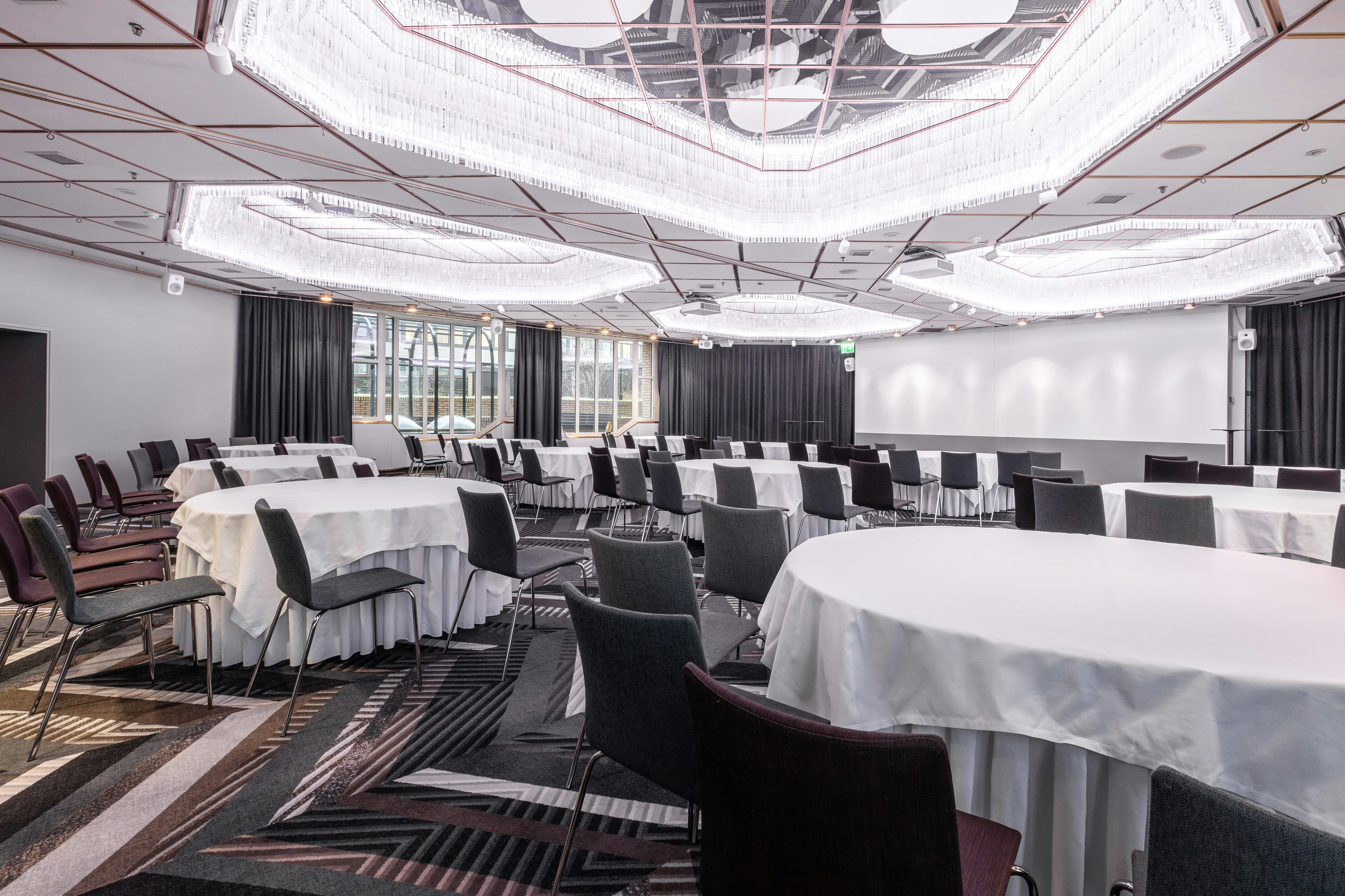Hilton Helsinki Strand 30/36