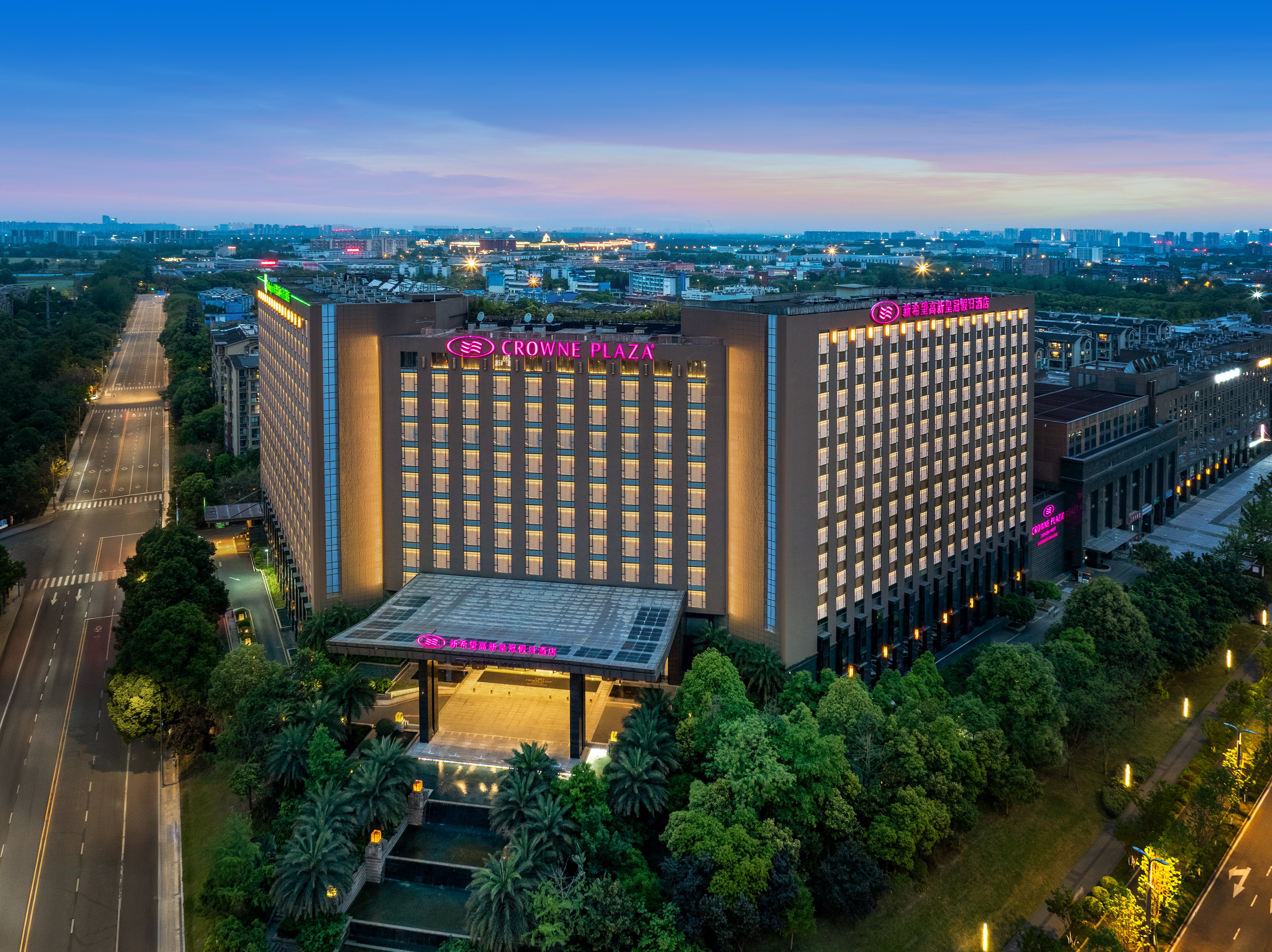 Crowne Plaza CHENGDU WEST 2/81