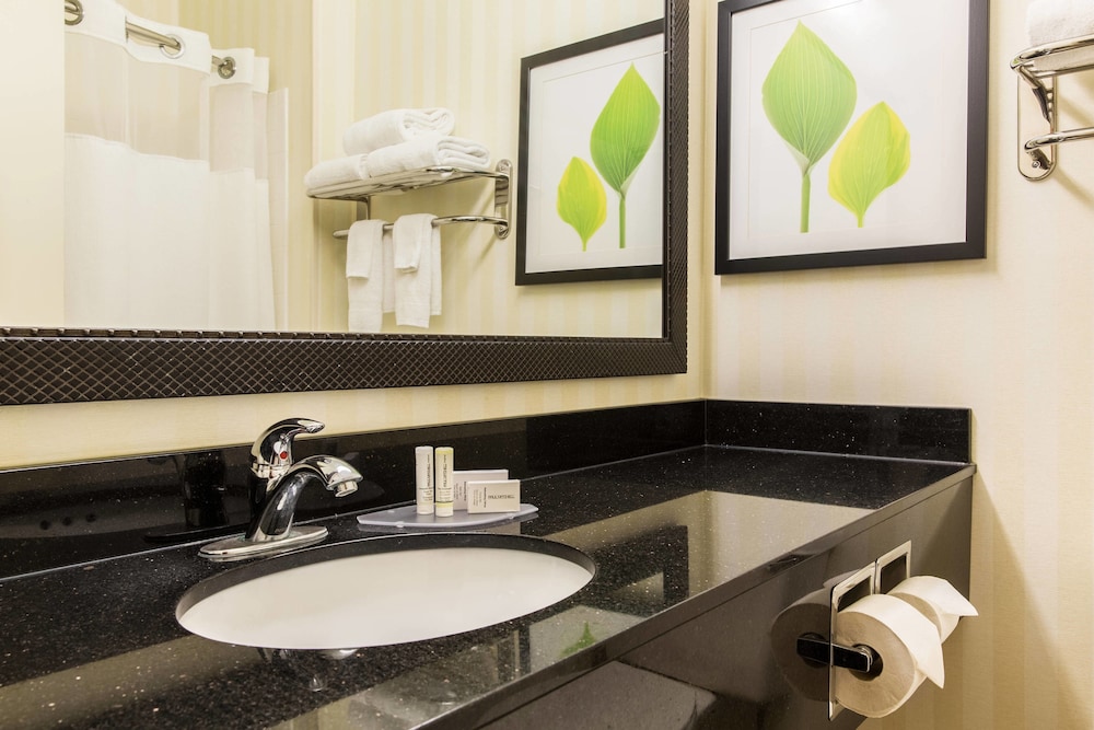Fairfield Inn and Suites Billings 48/50