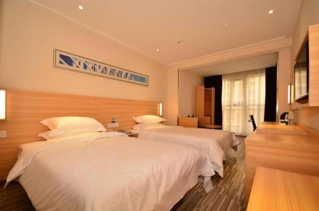 City Comfort Inn Wuhan Guanggu Textile University 23/50