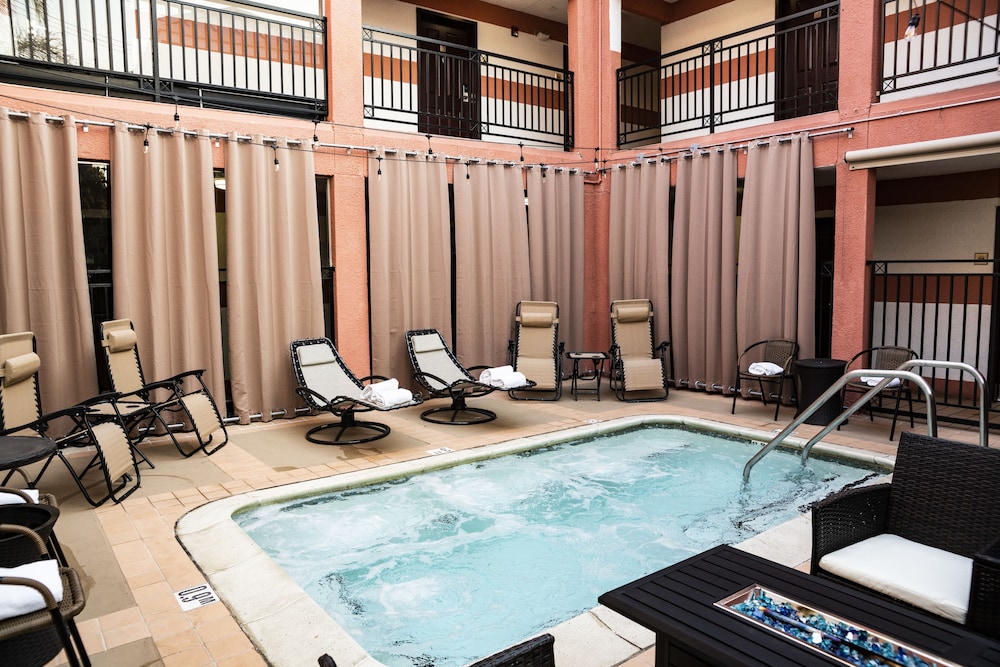 Days Inn by Wyndham Concord 3/25