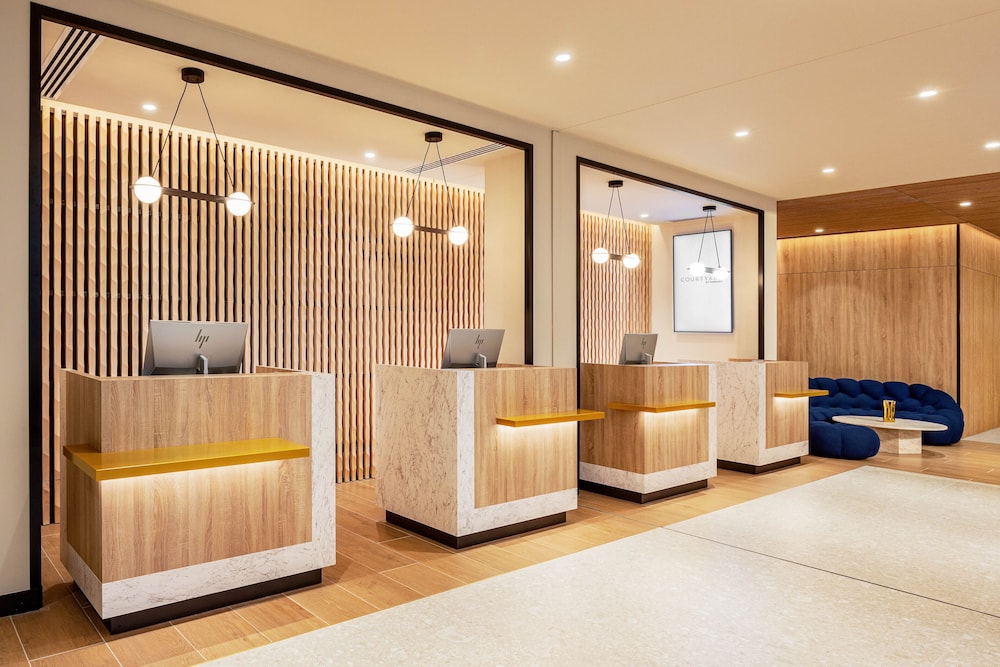 Courtyard by Marriott Paris Charles de Gaulle Central Airport