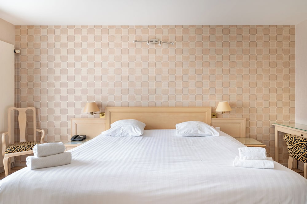غرفة سوبيريور عائلية بسرير كوين وسرير فردي، Hostellerie Du Mont Aime 6/10