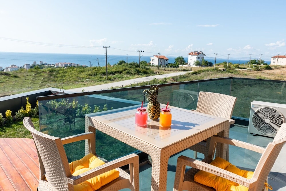 Green Hills Suites 44/60
