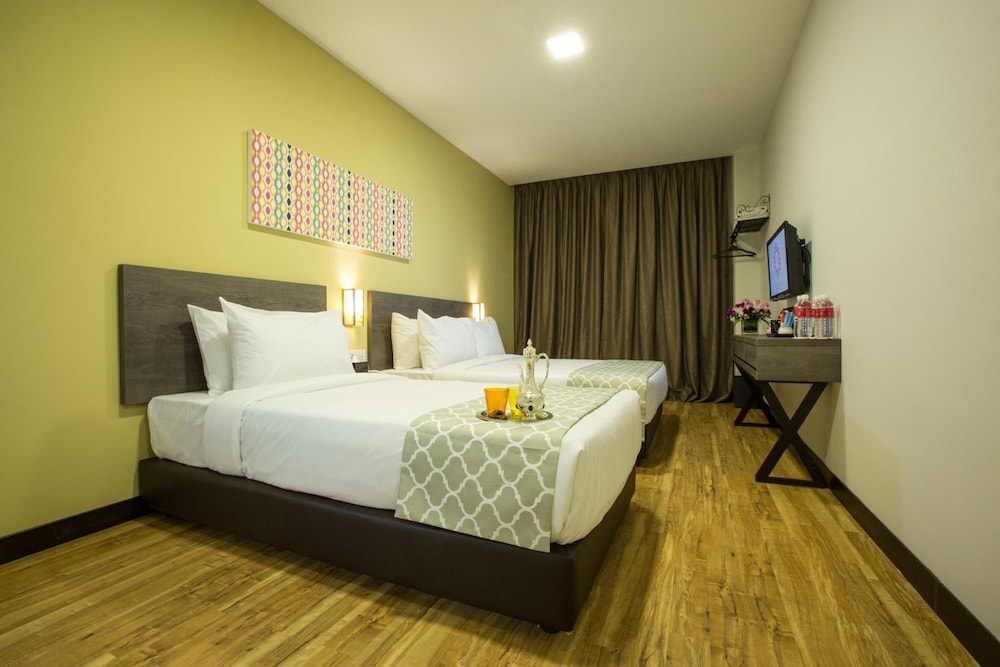 Humaira Hotel 13/41