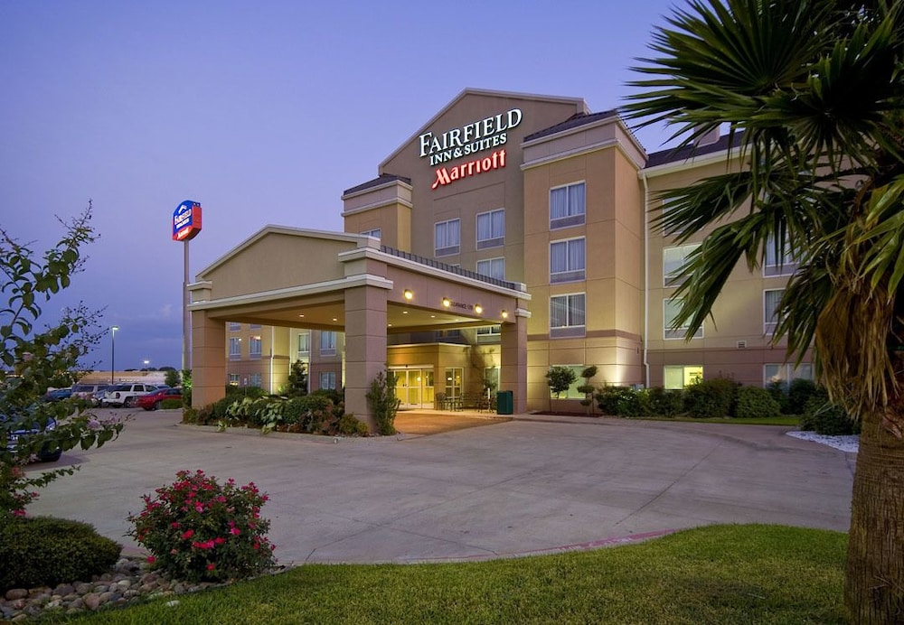 Fairfield Inn & Suites By Marriott Waco North 1/73