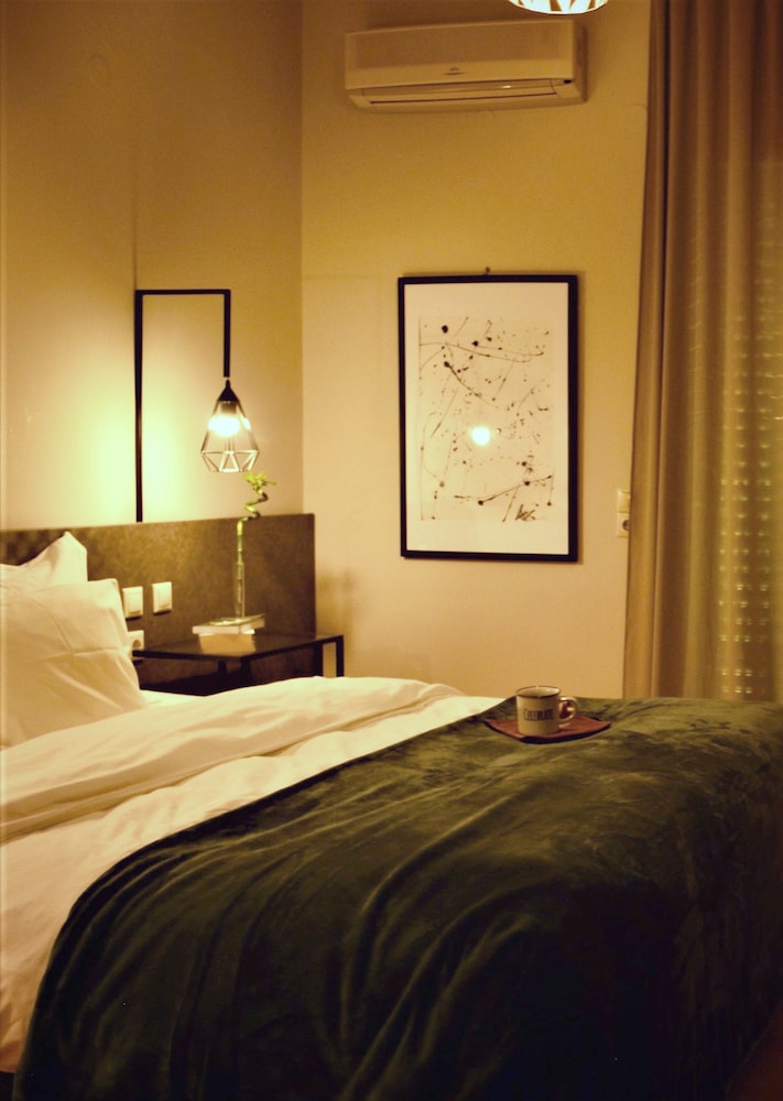 Hotel Alexakis 12/62