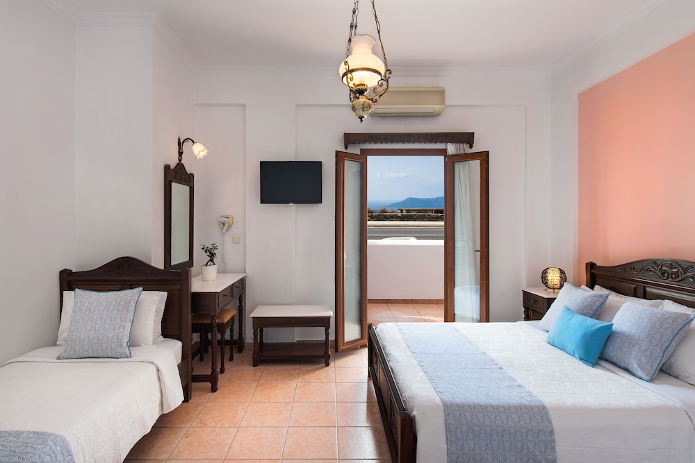 Astir Thira 10/57