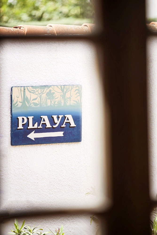 Hotel Madreselva 12/30