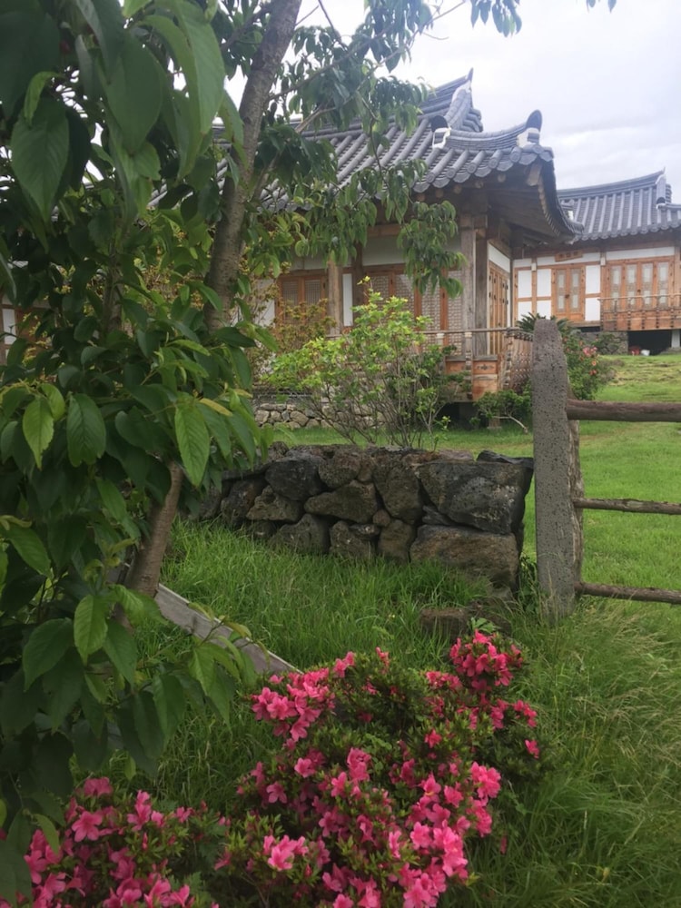 Canopus Resort Pension 32/50