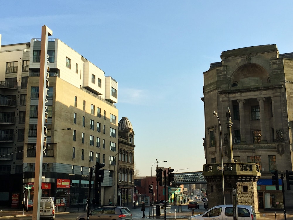 Tolbooth Apartments 2/49