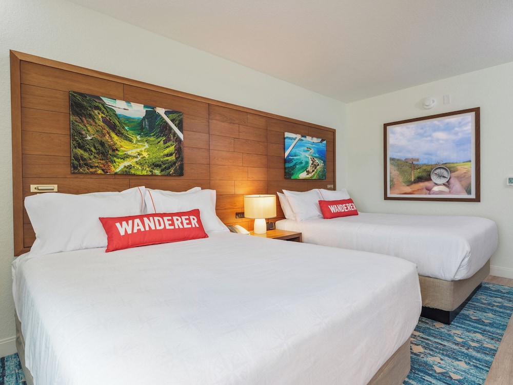 Compass Hotel Beaufort by Margaritaville 11/47