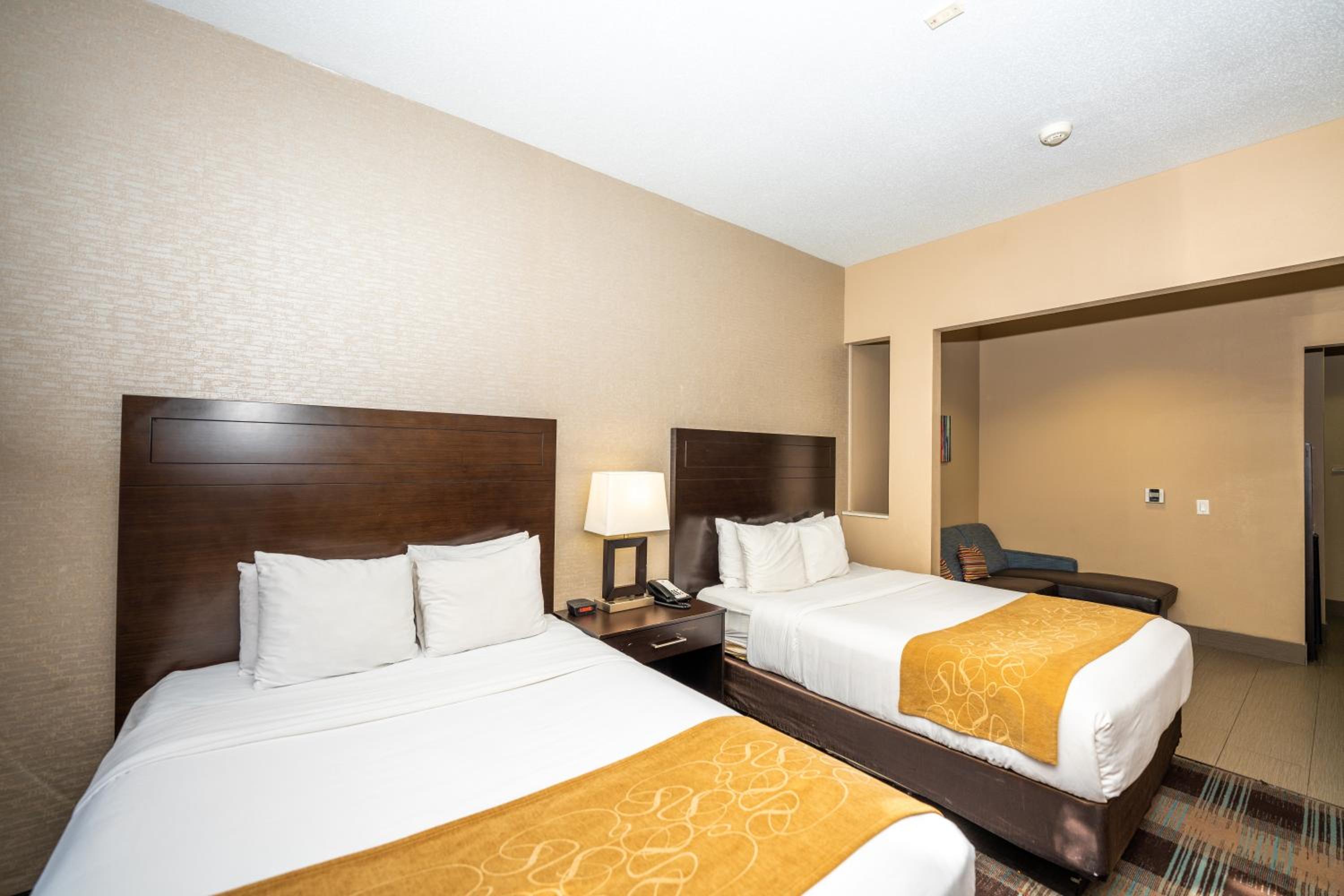 جناح بسرير كوين، Comfort Suites Houston West At Clay Road 5/10