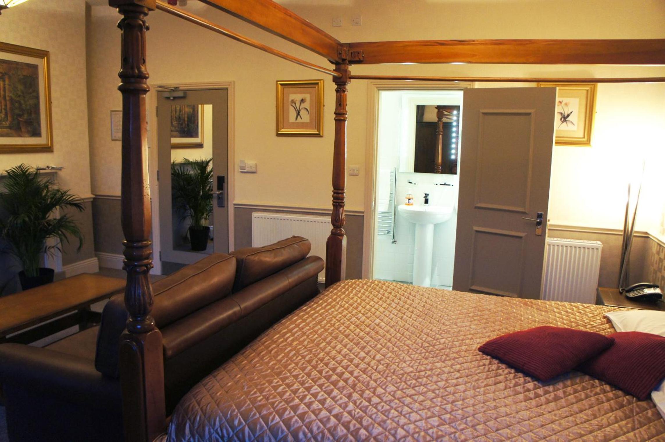 York House Hotel 31/47