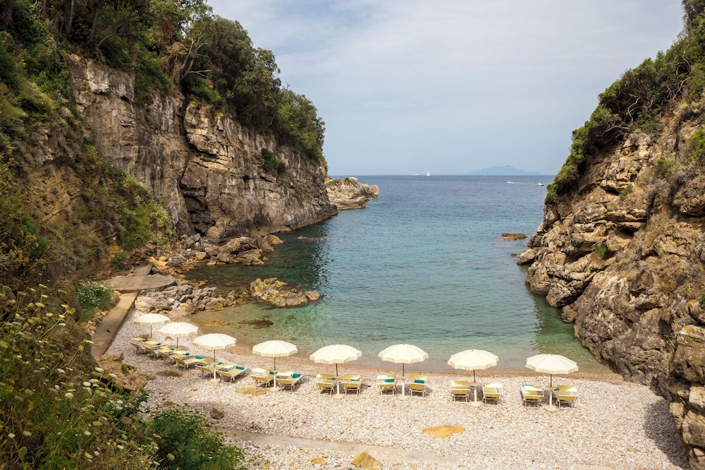 Relais Regina Giovanna 70/77