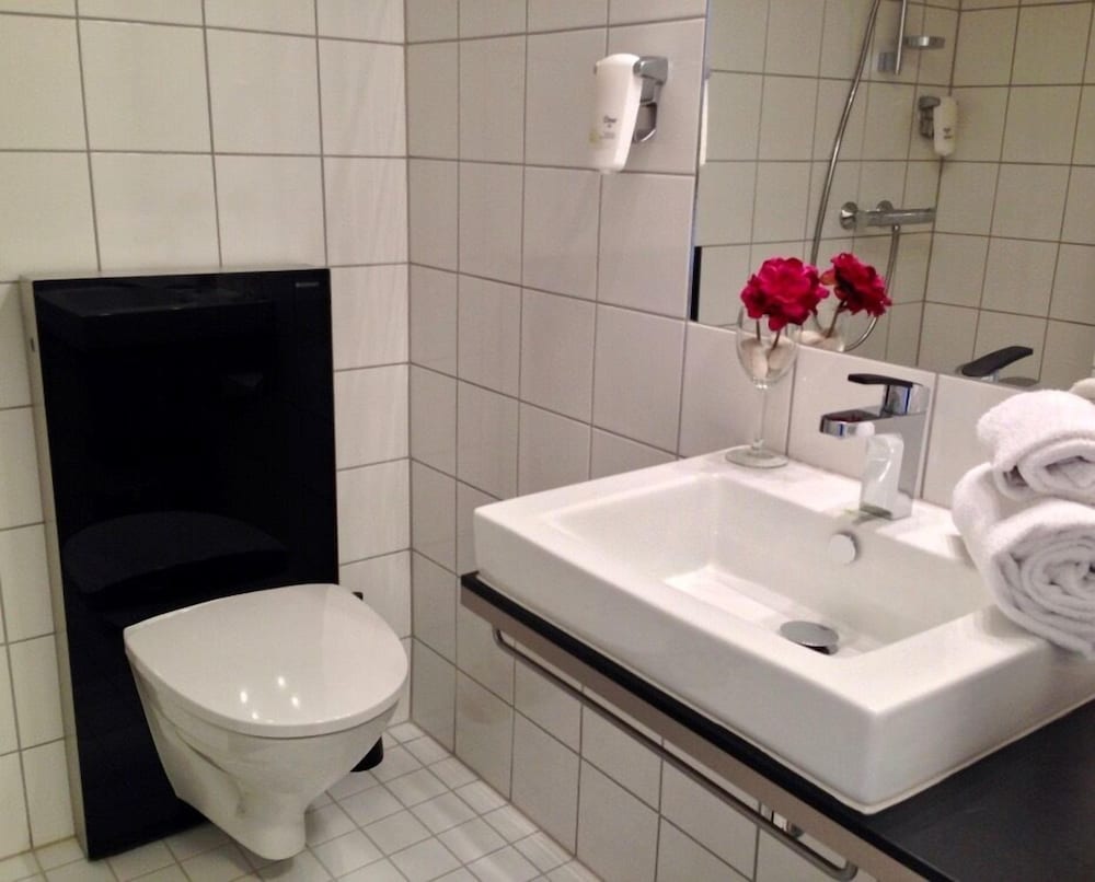 Reenskaug Hotel 50/50