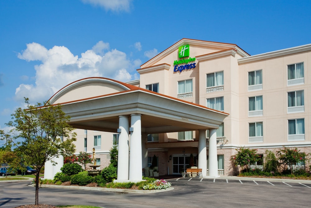 Holiday Inn Express Hotel Suites Concord 3/57