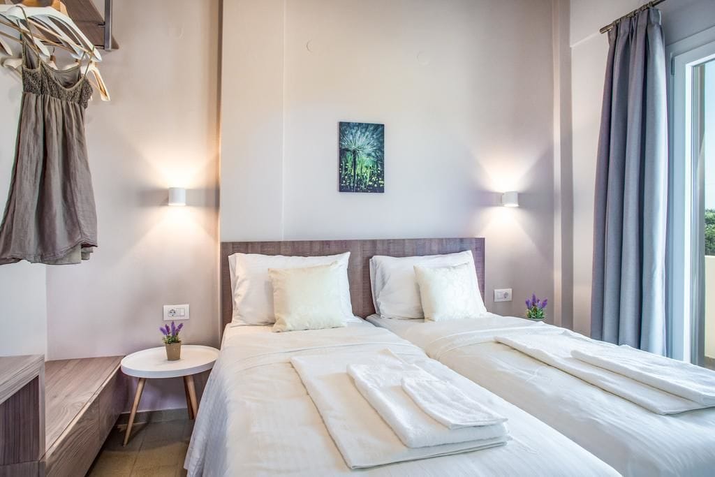 2 BEDROOMS, APARTMENT, SEA VIEW