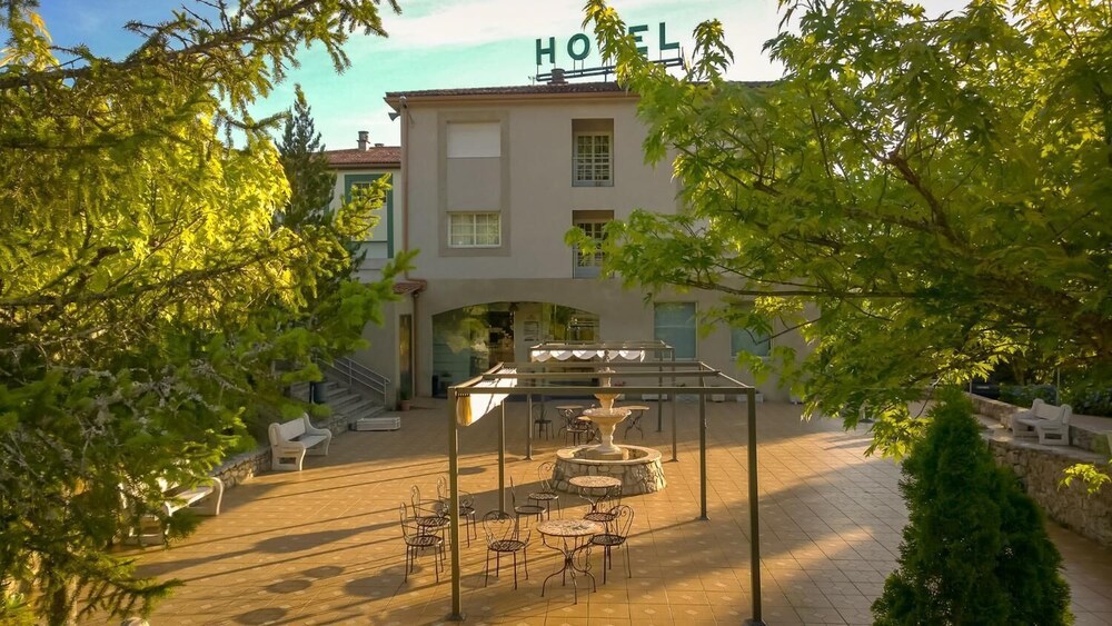 Hotel Cemar 4/44