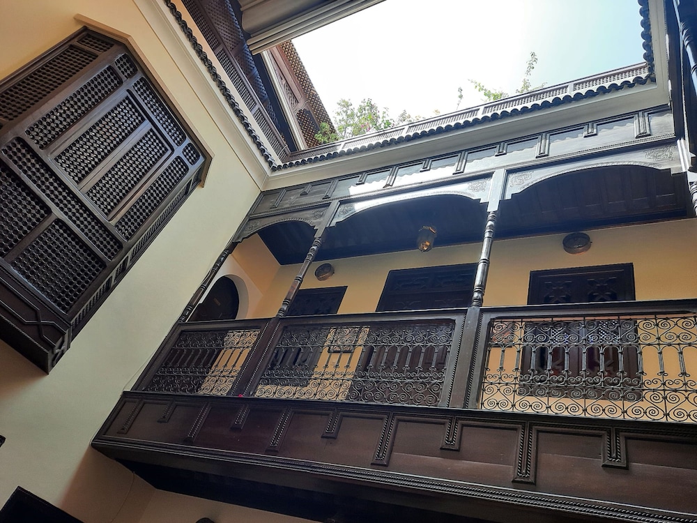 Riad Aubrac 4/75