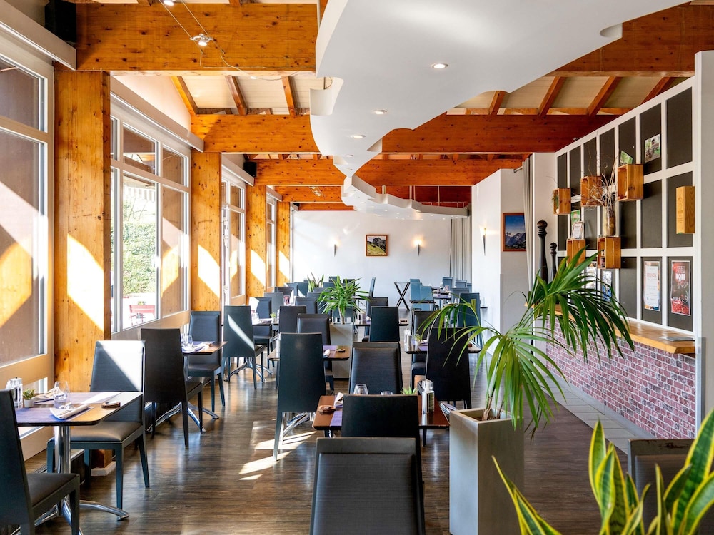 Novotel Grenoble Nord 55/78