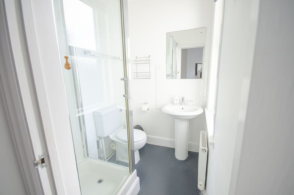 Headlands Guest House 25/25