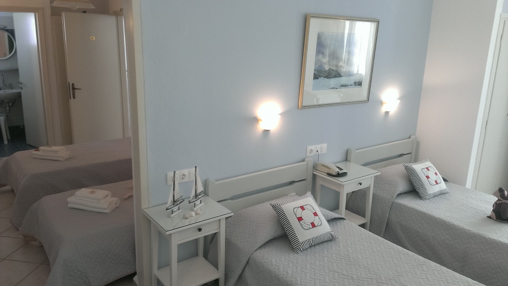 Hotel Cyclades 47/61
