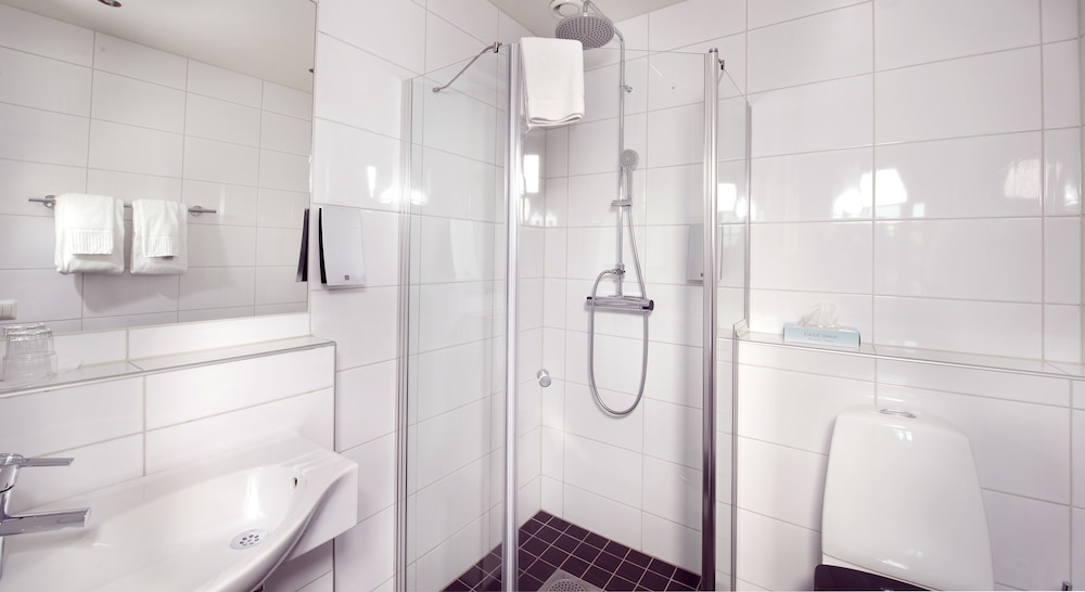 Home Hotel Majoren 6/48