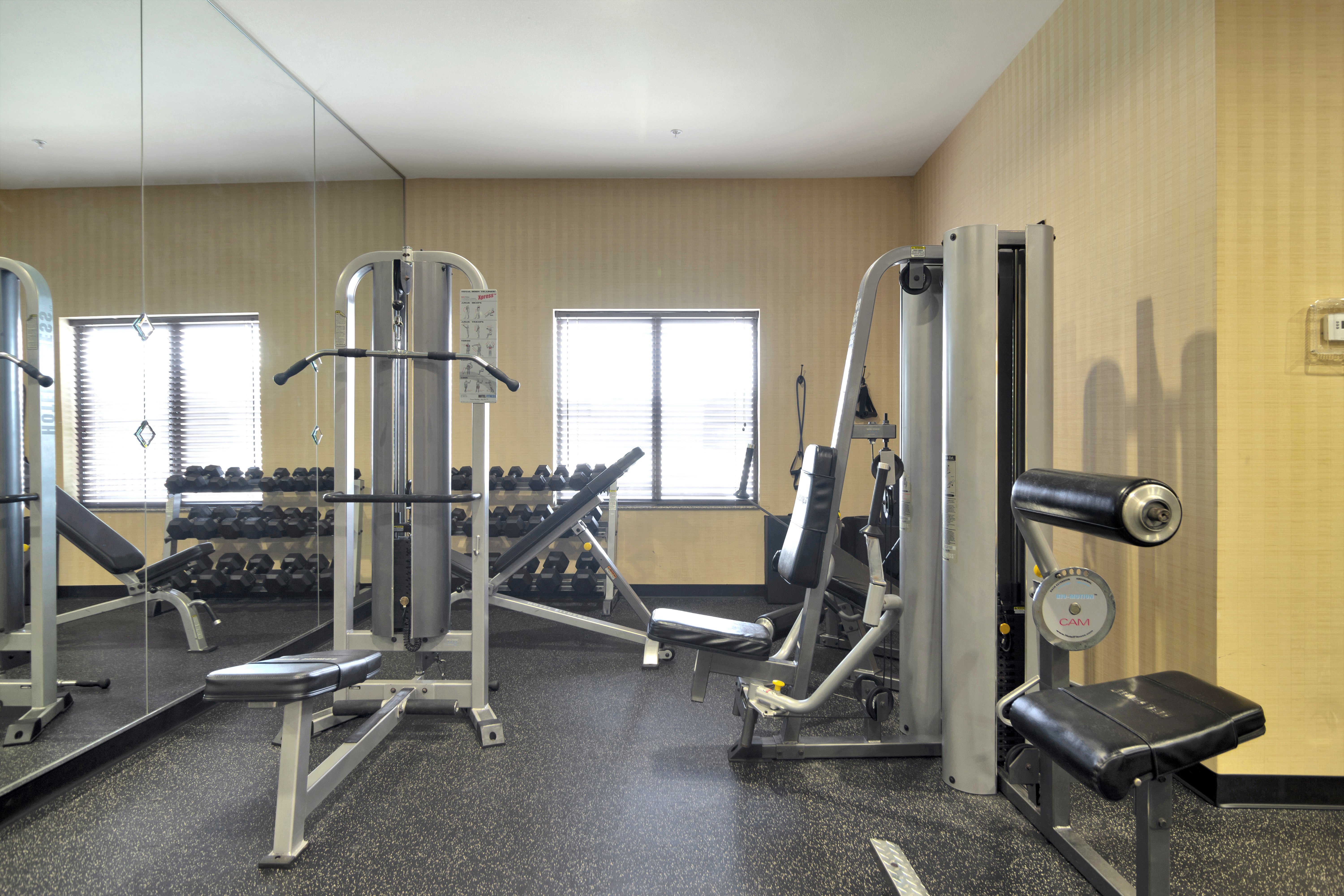 Holiday Inn Express Hotel And Suites Dfw West Hurst 41/74