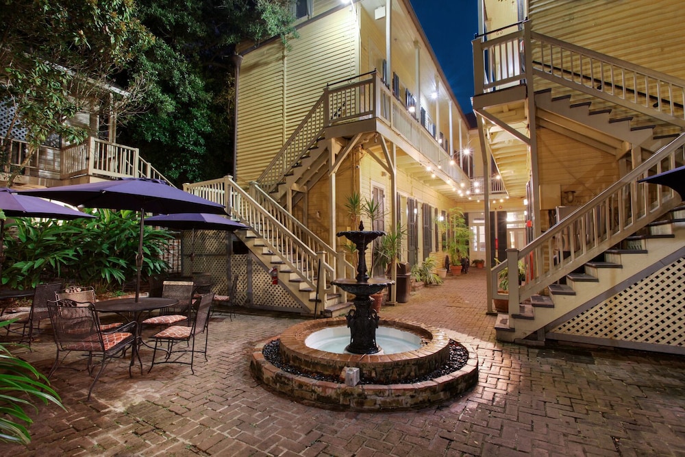 Andrew Jackson Hotel 67/73