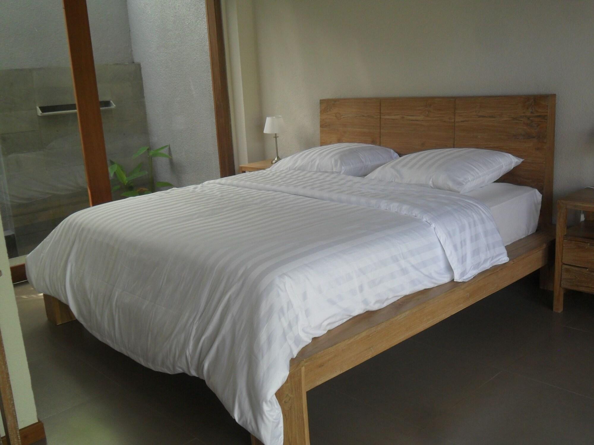Ju'blu Hotel 8/31
