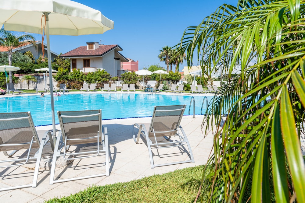 Capo Peloro Resort 32/43