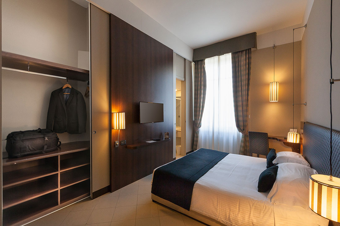 CLASSIC, DOUBLE OR TWIN BED