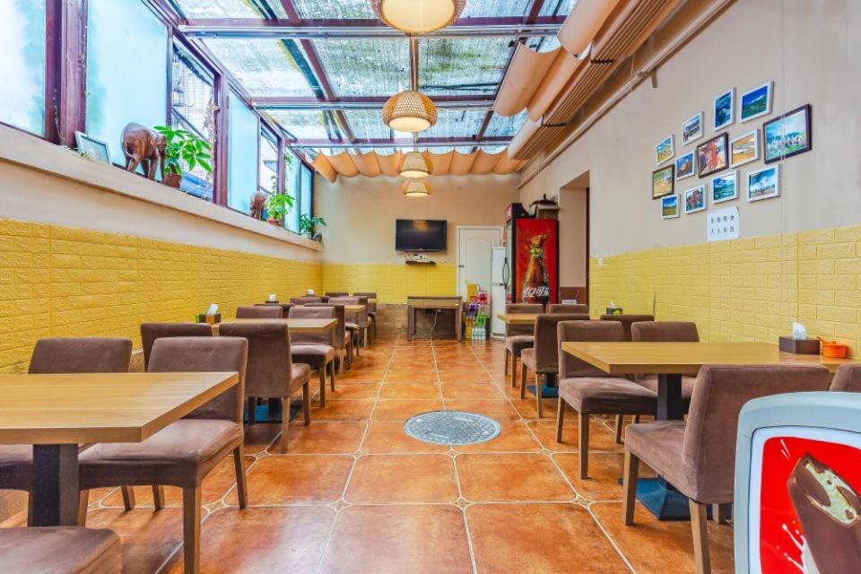Holly Hostel 37/50