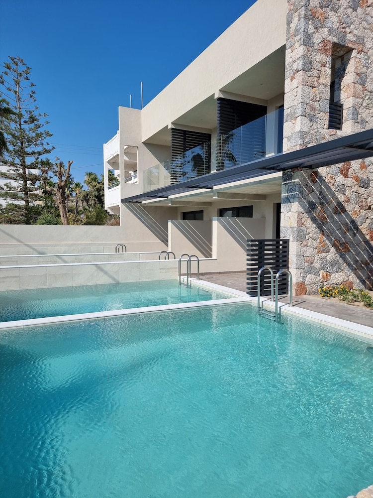 Delight Luxury Rooms - Adults Only 48/61