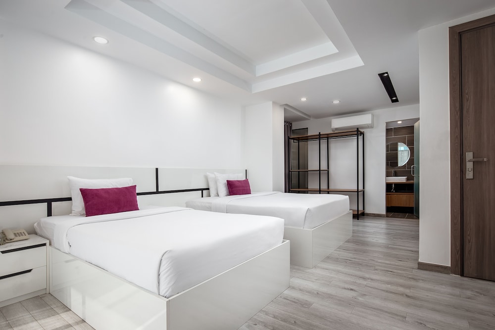 KING GRAND BOUTIQUE HOTEL 30/73