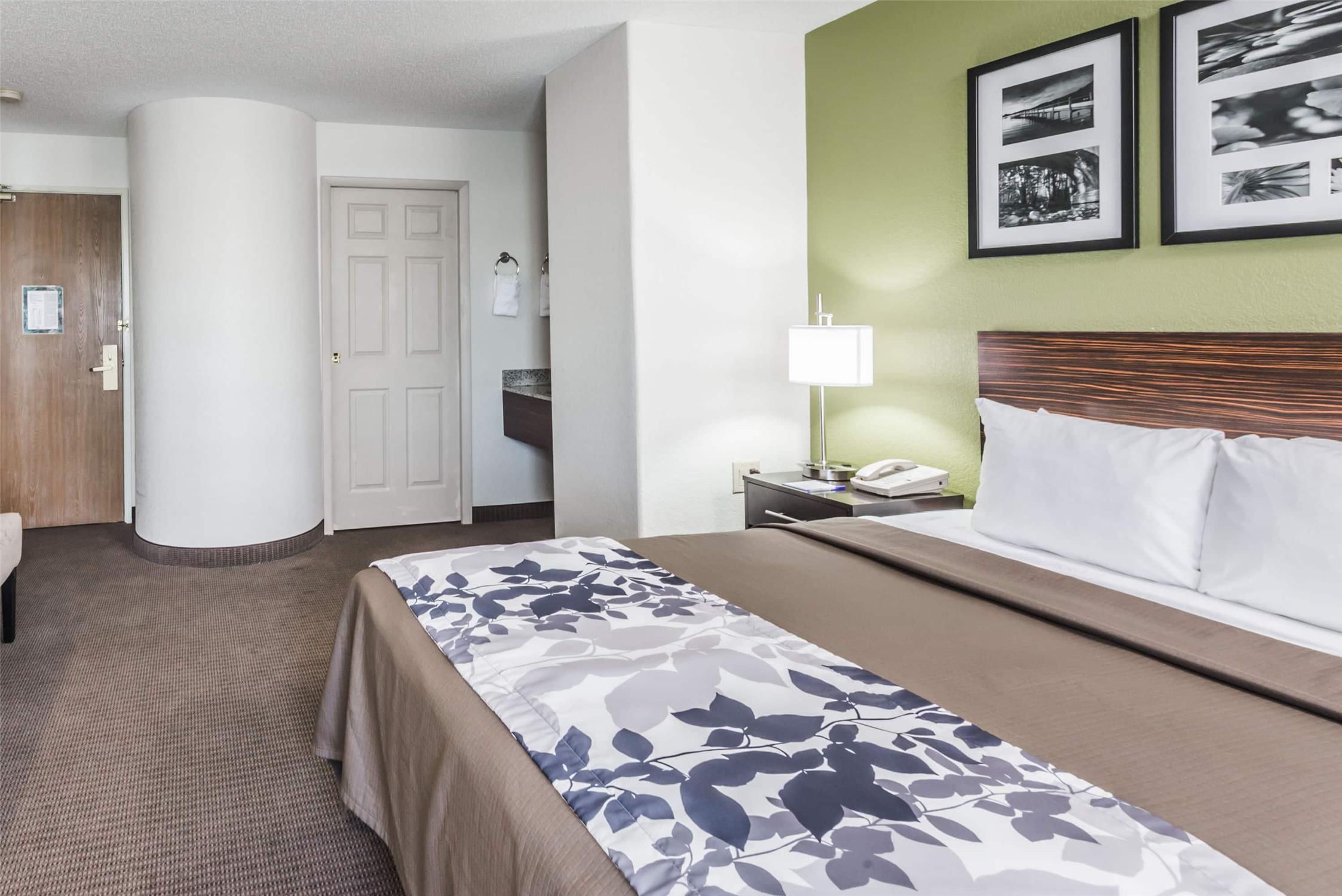 Baymont by Wyndham Pueblo 7/16