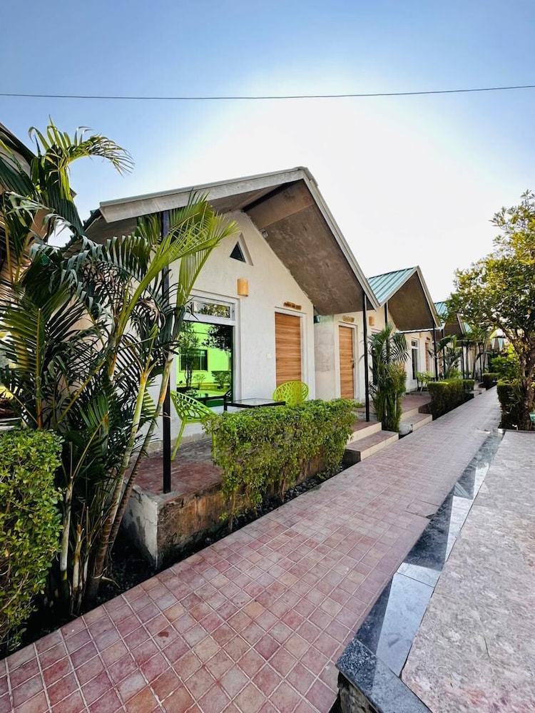 The Corbett View Resort 19/23