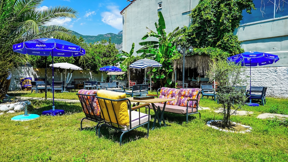 Nex Royal Beach Hotel 34/41