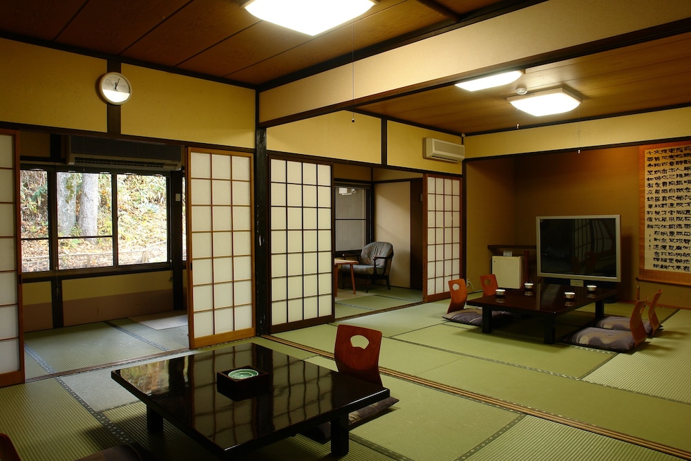 Futarishizuka Hakuun 37/50
