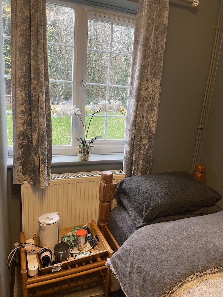 Da Vinci Guest House Gatwick 16/56