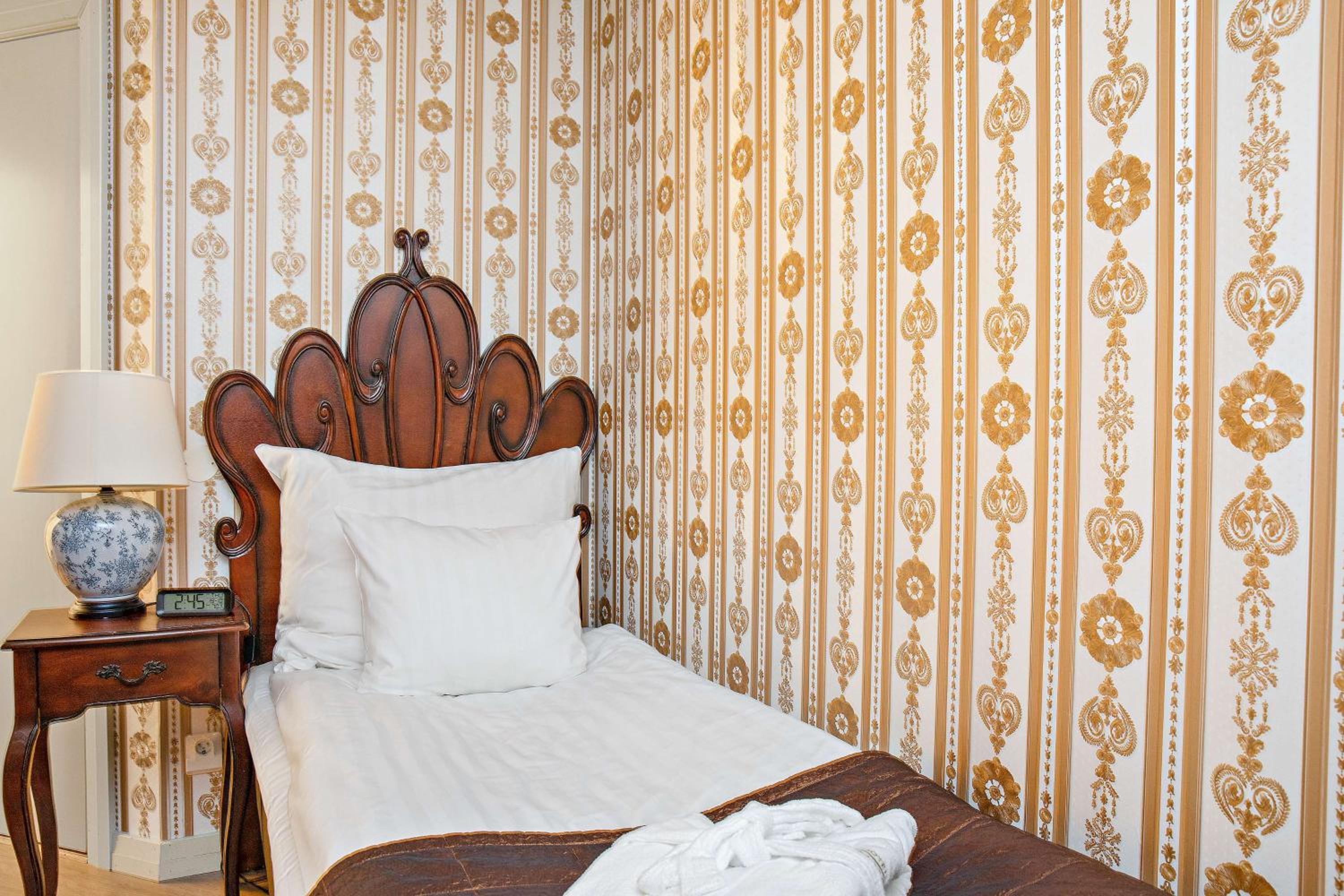 Room, Single, No Window