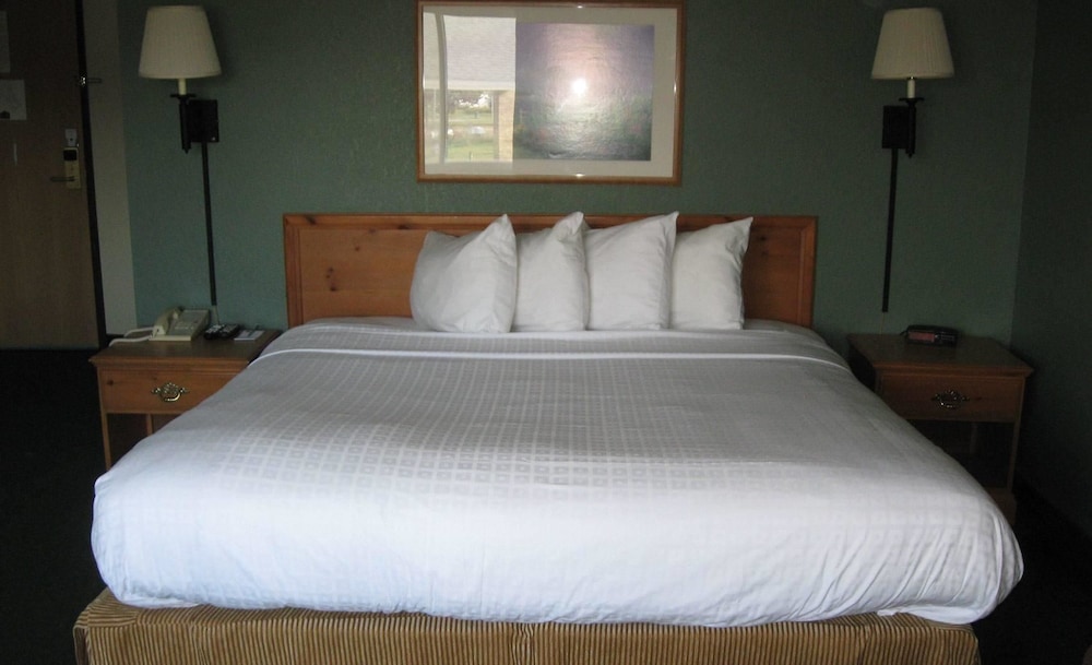 Americinn By Wyndham Oscoda Near Ausable River 21/40