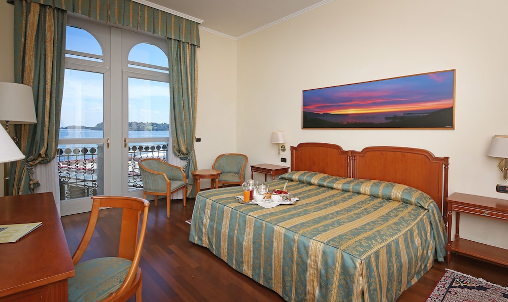 Hotel Savoy Palace 24/67