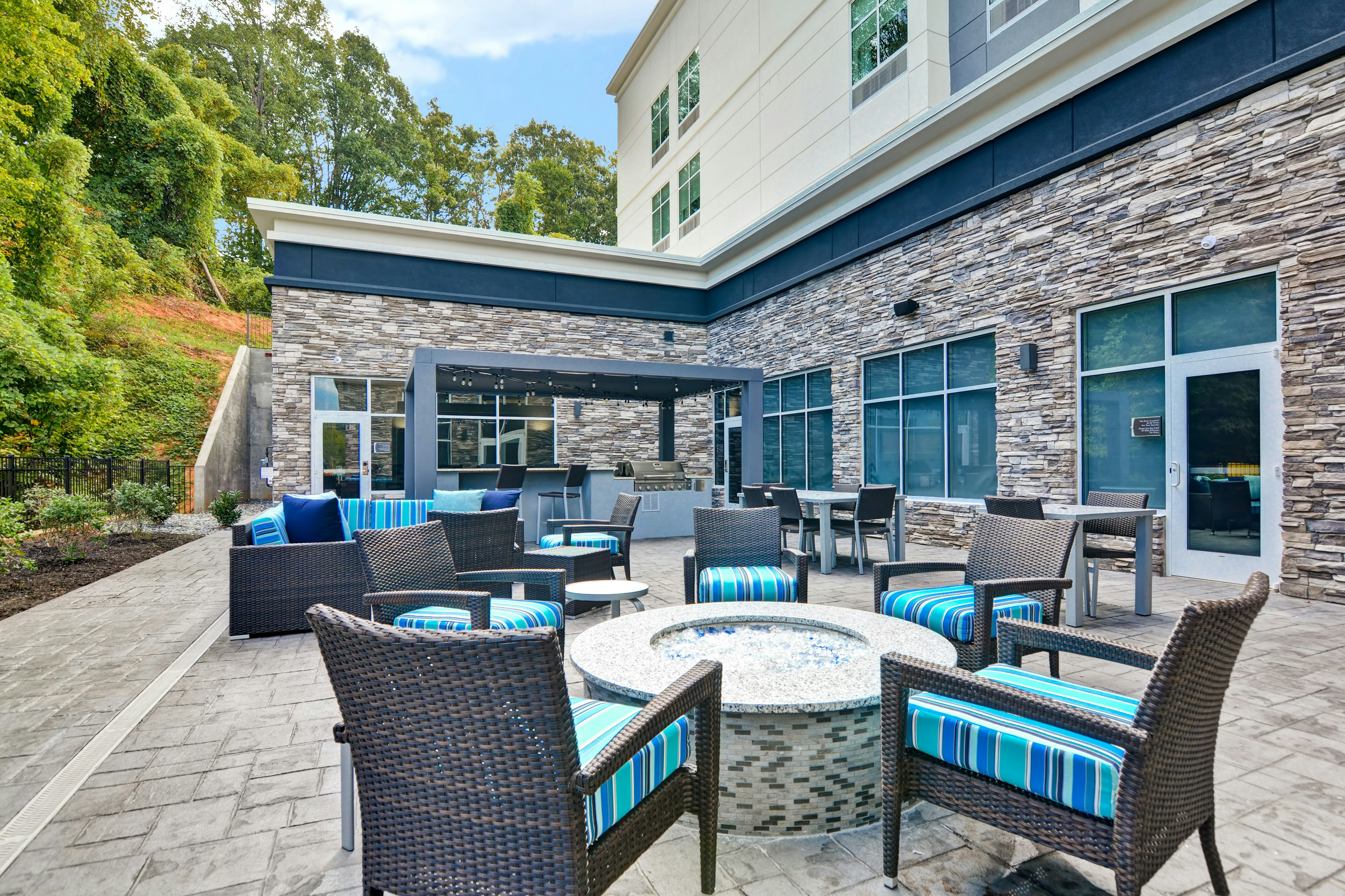 Homewood Suites By Hilton Lynchburg 12/21