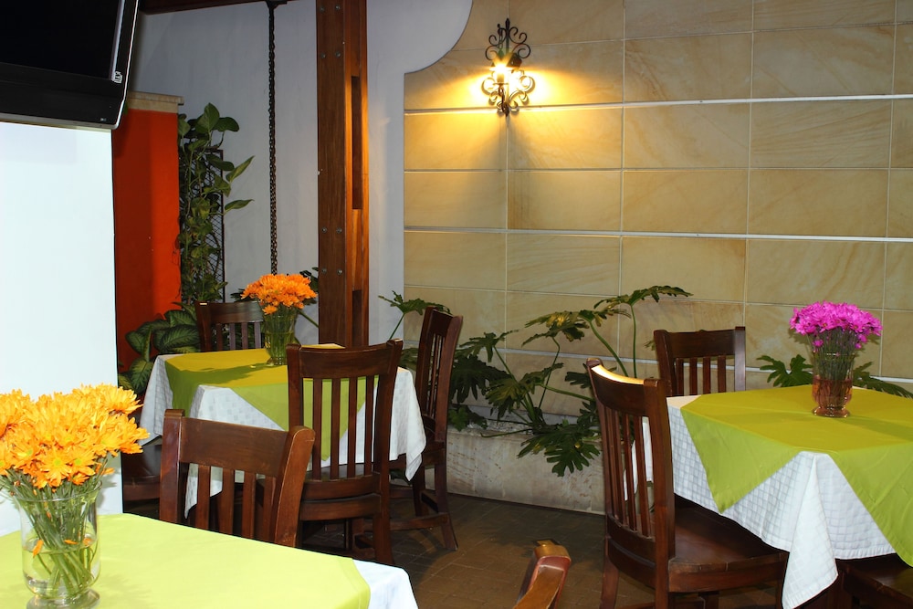 San Antonio Boutique Hotel 36/50