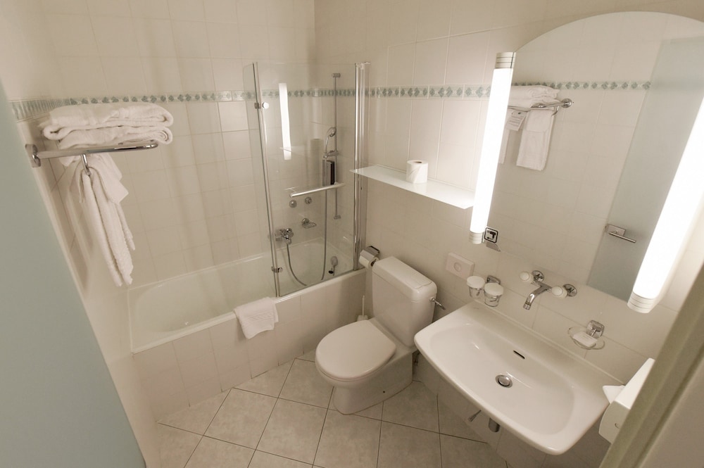 Bellerive Hotel 44/50